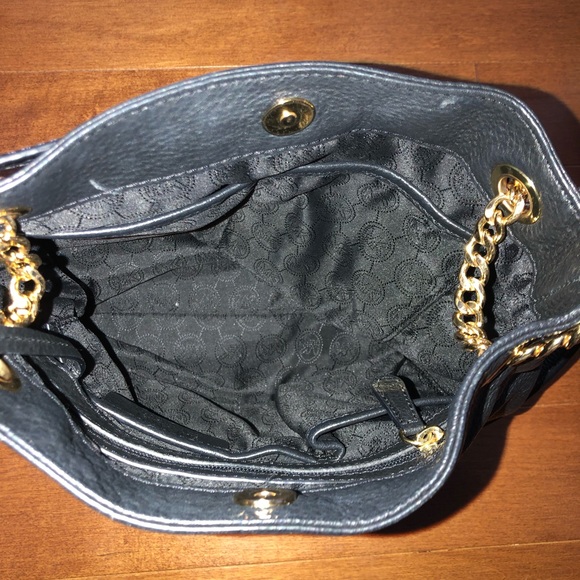 Michael Kors Purse - Picture 3 of 4